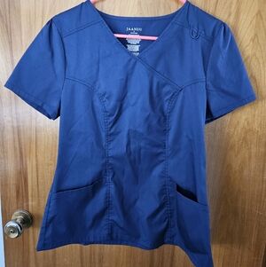 Jaanuu 2 Pocket Scrub Top- XS Navy Blue